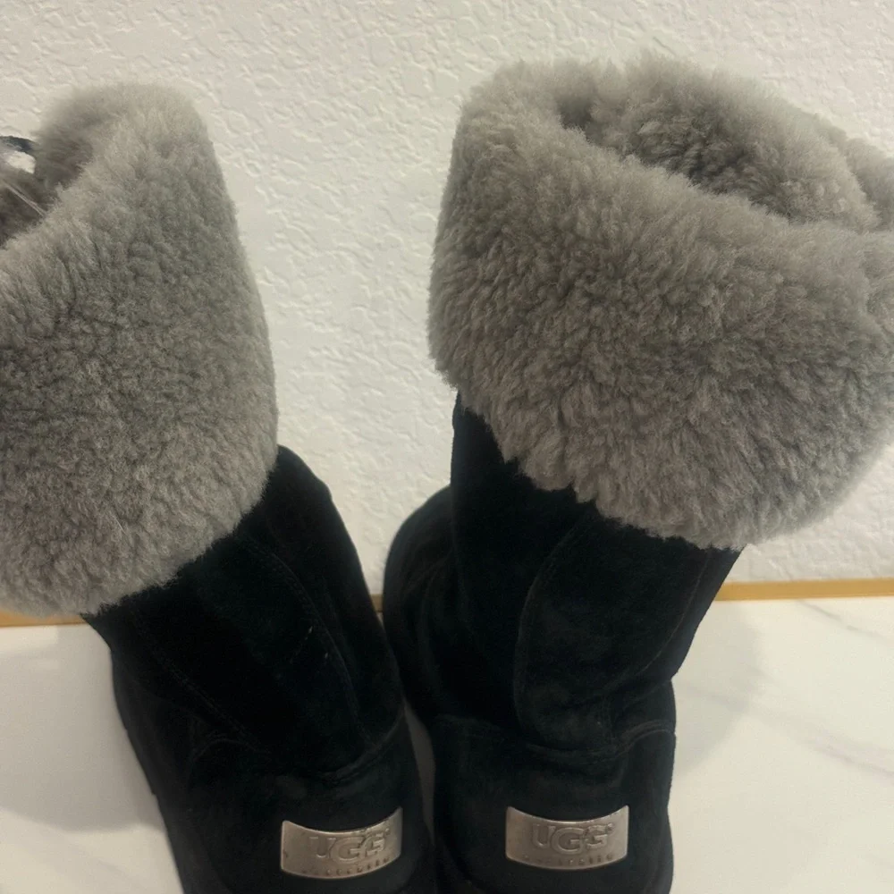UGG cozy shearling